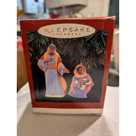 1995 Hallmark Keepsake “Heaven’s Gift” Nativity Ornaments Set of 2 w/Box - Picture 10 of 12
